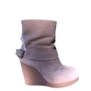 Nine West Beige Leather Faux Fur Lined Heeled Boots Women's Size 7